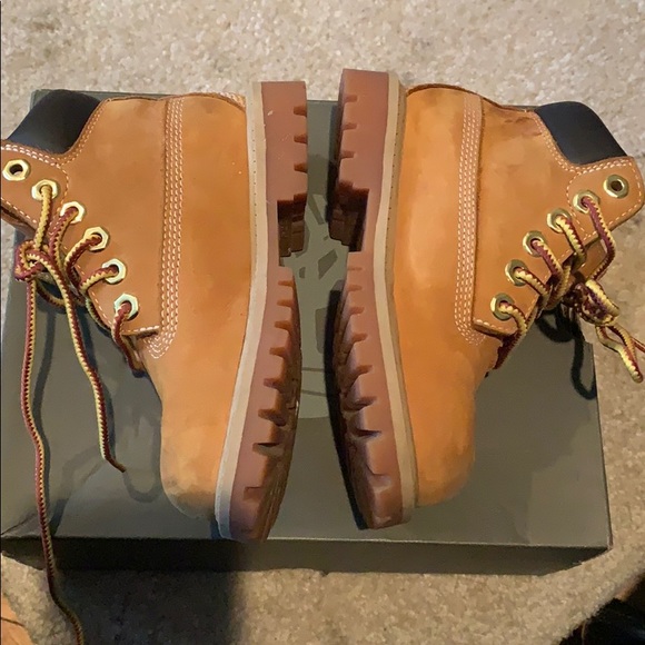 Boots - Picture 2 of 6